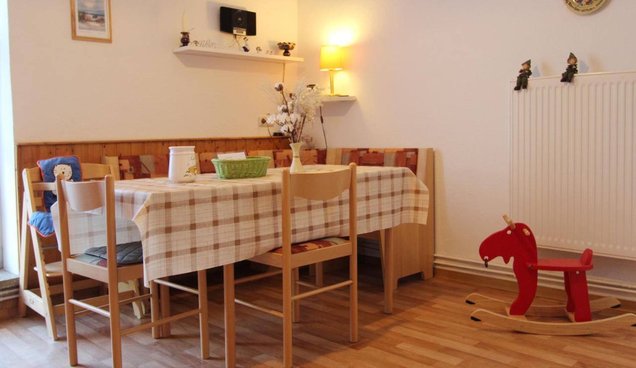 Ferienwohnung Familienwohnung Kropelin ภายนอก รูปภาพ
