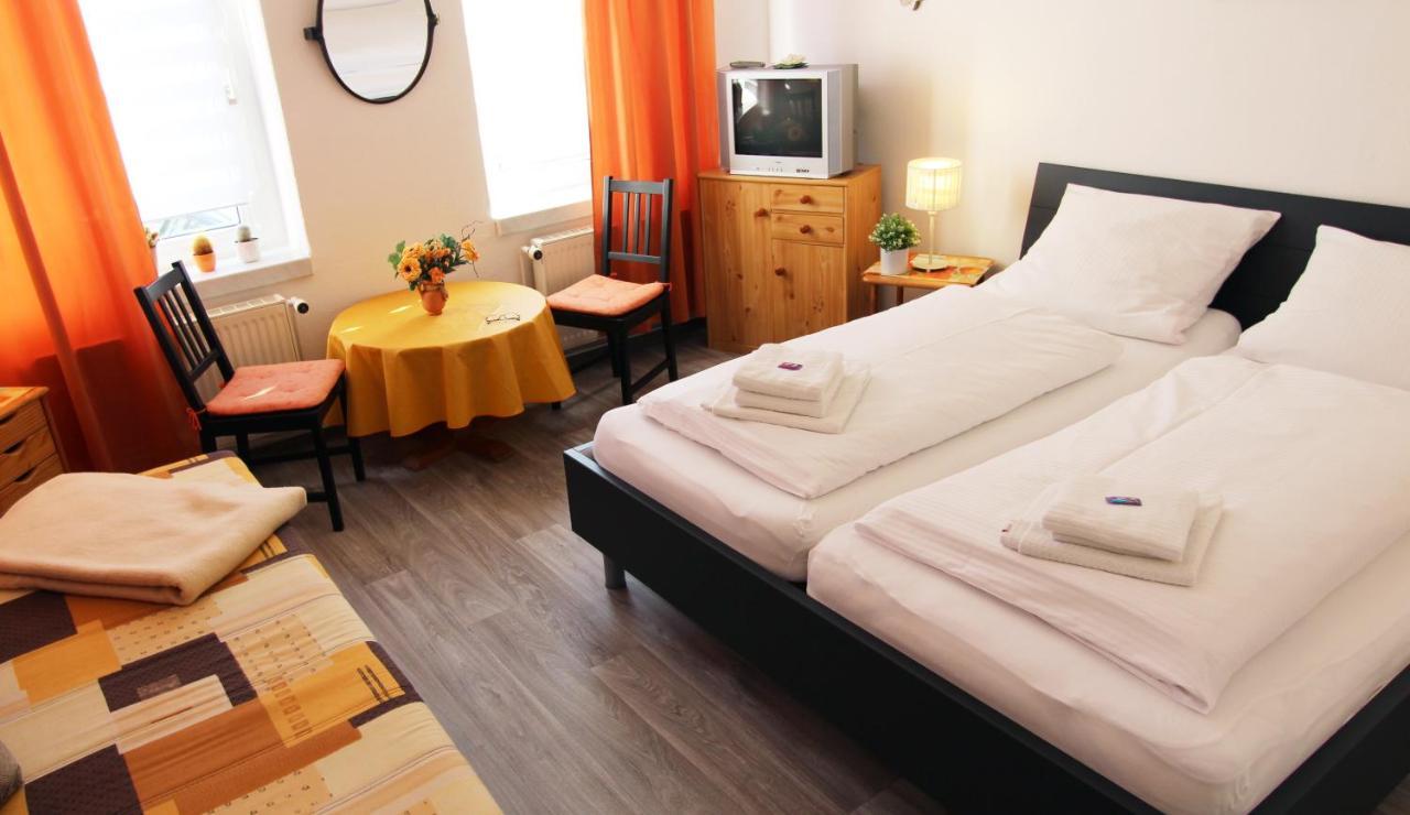 Ferienwohnung Familienwohnung Kropelin ภายนอก รูปภาพ