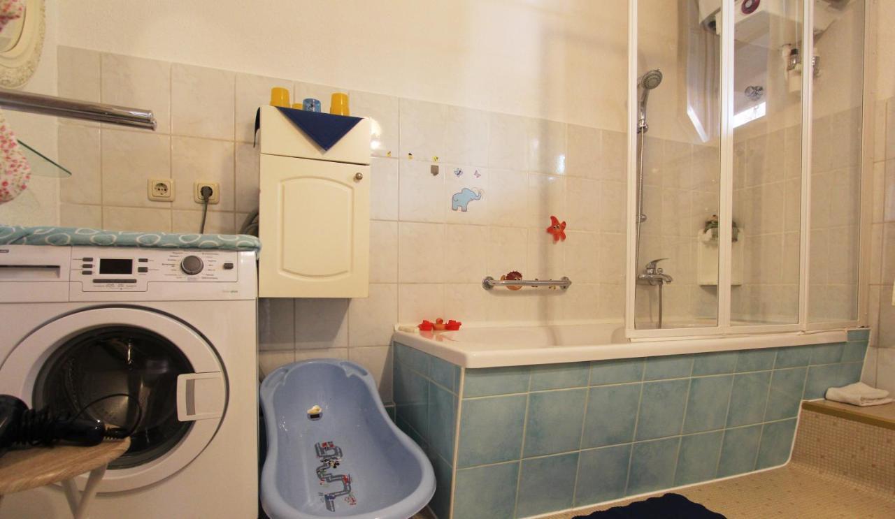 Ferienwohnung Familienwohnung Kropelin ภายนอก รูปภาพ