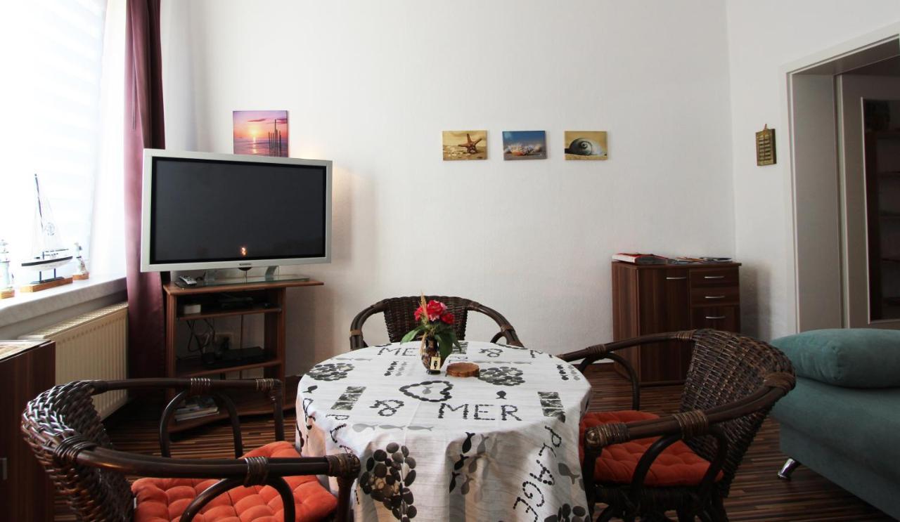 Ferienwohnung Familienwohnung Kropelin ภายนอก รูปภาพ