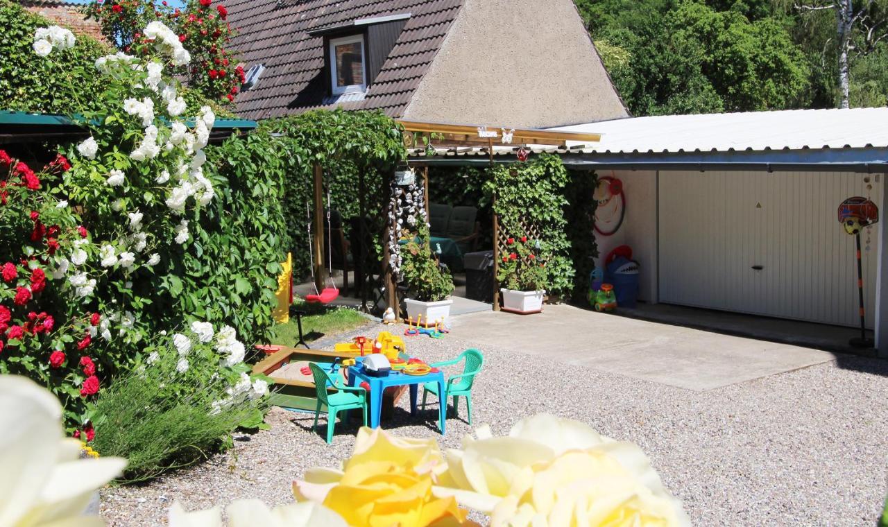 Ferienwohnung Familienwohnung Kropelin ภายนอก รูปภาพ